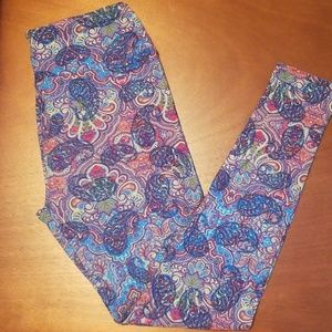 Rainbow paisley OS leggings